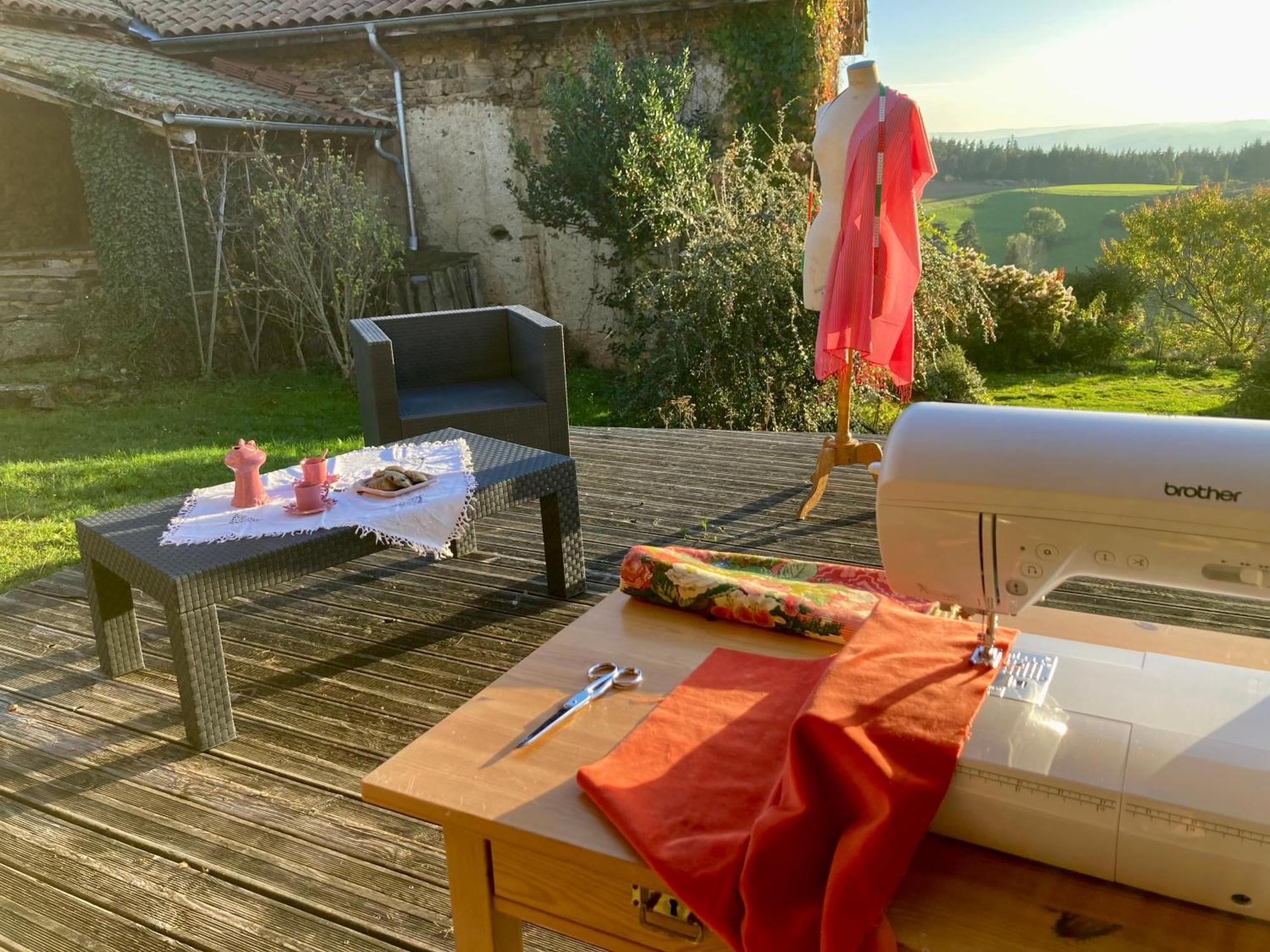 Eco-Gite Cottage Panoramique, Terrasses, Baby Foot, 150 M2 Renove Et Agrandi En 2024, Activites Proposees Champagnac-le-Vieux Exterior photo
